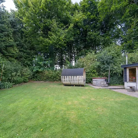Dog-friendly W Spa, Cleaning Included Hébergement de vacances