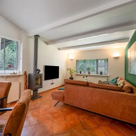 Dog-friendly W Spa, Cleaning Included *
