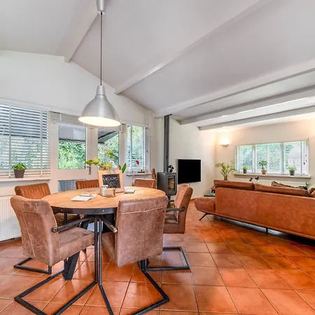 Dog-friendly W Spa, Cleaning Included Hébergement de vacances